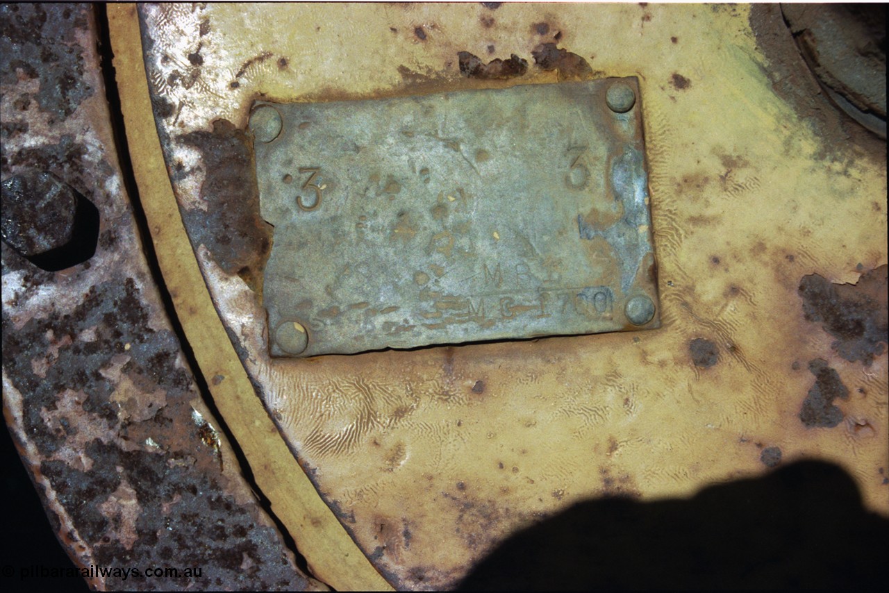 197-33
Wittenoom, Colonial Mine, builders plate for Mancha type MB1 controller, serial number M6 1700.
Keywords: Mancha;MB1;M6-1700;