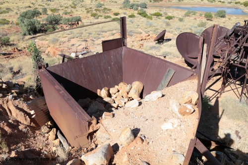 140517-4355
Marble Bar, Prospector Creek, tin mine, near Fishers Cairn the area was a Tailings Lease #10 (87H) - FISHERS CAIRN held by Moolyella Tin Pty. Ltd in the 1960s, then a machinery lease in the 1970s. Remains of a dry tin concentrate plant. [url=https://goo.gl/maps/56rBXcyAjor]Location Here[/url].
