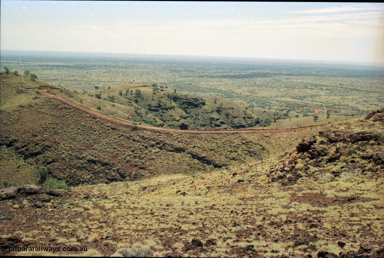 205-28
Koodaideri, saddle back track looking down on the Fortescue valley north.

