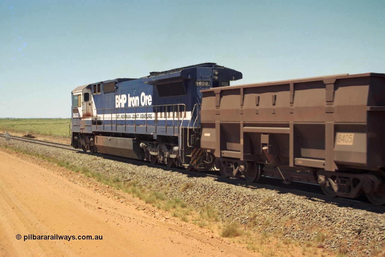206-30
An empty train on the Yarrie (former Goldsworthy) line behind BHP 5633 'Hephaestus' built new in 1988 by Goninan as a GE CM39-8 model, serial 5831-12 / 88-082. The four CM39-8 units were upgraded to CM40-8 units following overhauls and finally scrapped in January 2016.
Keywords: 5633;Goninan;GE;CM39-8;5831-12/88-082;