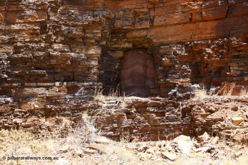 160101 9788
Wittenoom Gorge, Gorge Mine area, mine adit no. 4. [url=https://goo.gl/maps/ZxBygWRWHsB2]Geodata[/url].
