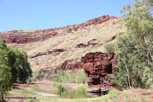 160102 9811
Wittenoom Gorge, Town Pool in Joffre Creek just south of the Colonial Mine. [url=https://goo.gl/maps/AutgczJup1oceeSa9]Geodata[/url].
