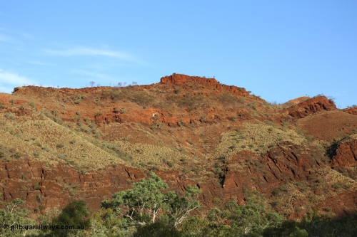 160102 9829
Wittenoom Gorge, eastern wall of gorge view, around Fifth Crossing. [url=https://goo.gl/maps/uG55Vvny2YrT4GGbA]Geodata[/url].
