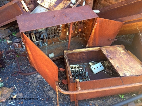 160710 iPh5S 2809
Wittenoom Gorge, Colonial Mine, old underground 'jumbo' box for power distribution to electric pumps and drills. Jumbo is a modern mining term, so these would have been called something else…
