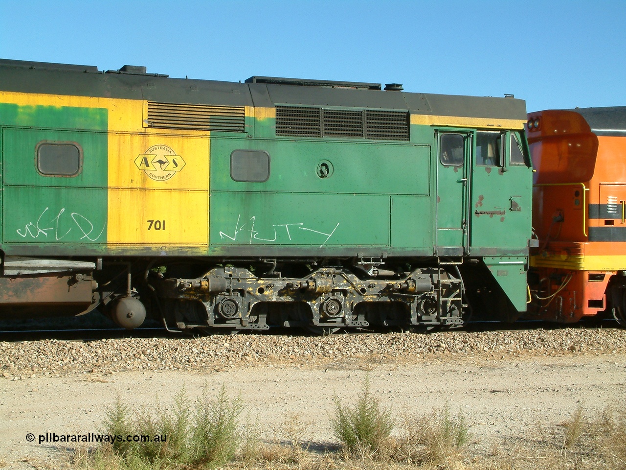 030403 154946
Gladstone, former South Australian Railways AE Goodwin built DL500G ALCo designated the 700 class, class leader 701 serial G6042-2, B end cab side shot, leads a grain train being loaded on the 3rd April 2003.
Keywords: 700-class;701;G6042-2;AE-Goodwin;ALCo;DL500G;
