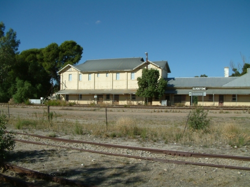 030403 152657
Gladstone station building looking from the rail side, officially closed in 1991.
