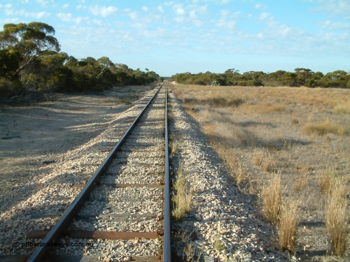 030406 081444
Murdinga, looking north from the north end, 6th April 2003.

