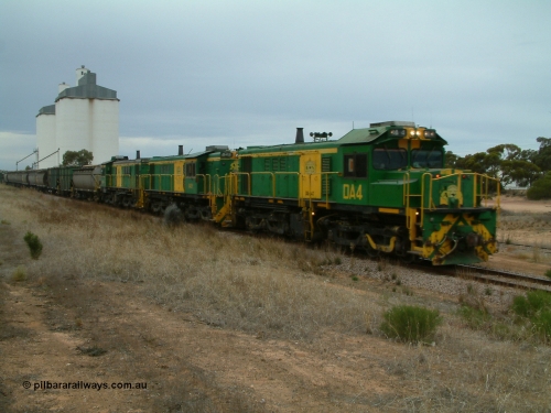 030407 092829
Yaninee, empty grain train behind a trio of former Australian National Co-Co locomotives with rebuilt former AE Goodwin ALCo model DL531 830 class ex 839, serial no. 83730, rebuilt by Port Augusta Workshops to DA class, leading two AE Goodwin ALCo model DL531 830 class units 842, serial no. 84140 and 851 serial no. 84137, 851 having been on the Eyre Peninsula since delivered in 1962, run through express on the mainline. 7th April, 2003.
Keywords: DA-class;DA4;83730;Port-Augusta-WS;ALCo;DL531G/1;830-class;839;rebuild;