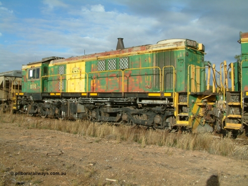 030409 081011
Warramboo, third unit 830 class 871 AE Goodwin ALCo model DL531 serial G3422-01 was delivered new to the Eyre Peninsula in January 1966.
Keywords: 830-class;871;AE-Goodwin;ALCo;DL531;G3422-1;