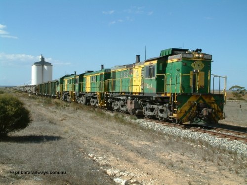 030409 141629
Wharminda, loaded grain train prepares to depart having attached extra loading behind 830 class unit 851 AE Goodwin ALCo model DL531 serial 84137, 851 has spent its entire operating career on the Eyre Peninsula, with fellow 830 class 842 serial 84140 and a rebuilt unit DA 4.
Keywords: 830-class;851;AE-Goodwin;ALCo;DL531;84137;