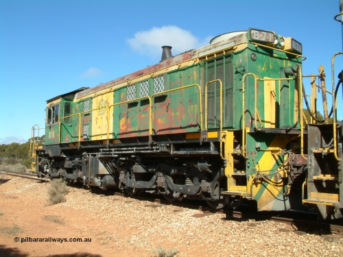 030411 101856
Kimba Grain Bunker, ALCo DL531 model built by AE Goodwin NSW as 830 class 871 issued to Eyre Peninsula from new in February 1966, trailing view, 11th April 2003. [url=https://goo.gl/maps/Et8bgaqpMnn]Geodata here[/url].
Keywords: 830-class;871;AE-Goodwin;ALCo;DL531;G3422-1;