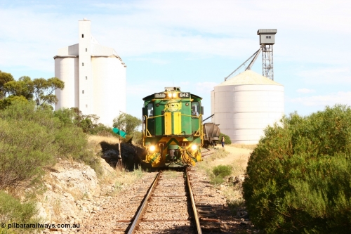 060109 2135
Kyancutta, ASR 830 class unit 842, an AE Goodwin built ALCo DL531 model loco serial 84140 as it sits on the mainline. 9th January 2006.
Keywords: 830-class;842;AE-Goodwin;ALCo;DL531;84140;
