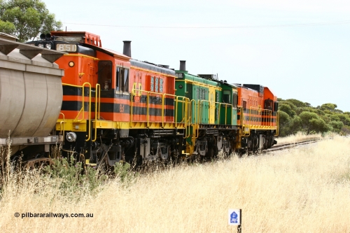 060110 2196
Yeelanna, trailing shot with two AE Goodwin built ALCo model DL531 units 830 class, 851 serial 84137 and 842 serial 84140 as they shunt along the mainline behind 1204. [url=https://goo.gl/maps/1JetzWBTGAw]Approx. location of image[/url].
Keywords: 1200-class;1204;Clyde-Engineering-Granville-NSW;EMD;G12C;65-428;A-class;A1514;830-class;842;851;AE-Goodwin;ALCo;DL531;84137;84140;