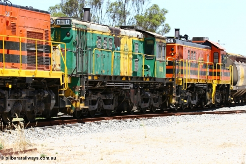 060111 2262
Tooligie, 830 class unit 850 serial 84136 an AE Goodwin built ALCo DL531 model for the SAR and delivered new to Port Lincoln in 1962. 11th January 2006.
Keywords: 830-class;850;AE-Goodwin;ALCo;DL531;84136;