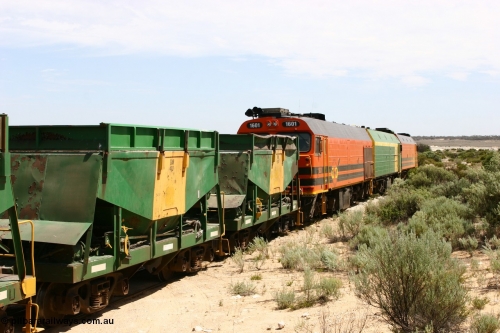 060113 2493
Kevin, the triple NJ-1600 class combination of 1604, NJ 3 and 1601 pull the empty gypsum train 6DD3 along the Penong line prior to reversing around the triangle. 13th January 2006.
Keywords: ENH-type;ENH49;Kinki-Sharyo-Japan;NH-type;NH949;