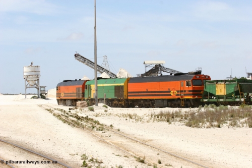 060113 2528
Kevin, empty train 6DD3 is heading onto the south leg with some of the gypsum plant behind the train and a set of original loading bins gypsum loading siding to continue the reversing process. January 13, 2006.
Keywords: 1600-class;1601;Clyde-Engineering-Granville-NSW;EMD;JL22C;71-728;NJ-class;NJ1;