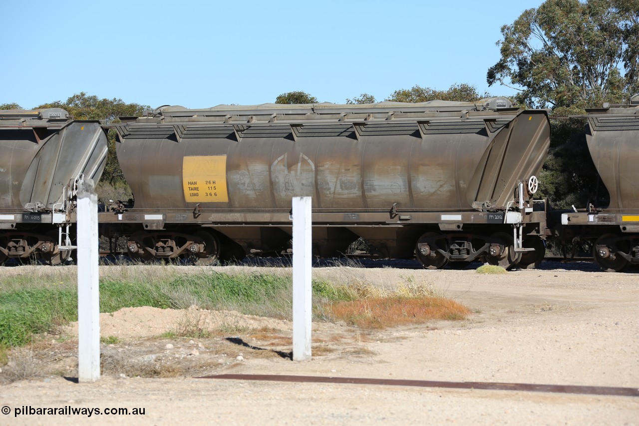 130703 0141
Murdinga, bogie grain hopper waggon HAN 26, one of sixty eight units built by South Australian Railways Islington Workshops between 1969 and 1973 as the HAN type for the Eyre Peninsula system.
Keywords: HAN-type;HAN26;1969-73/68-26;SAR-Islington-WS;