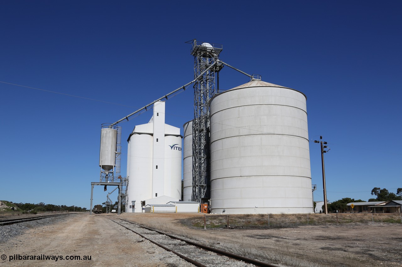 130703 0184
Tooligie, over view of the grain complex, Ascom Jumbo silo complex with over rail loading hopper and a four cell concrete silo complex beside it. [url=https://goo.gl/maps/1D5uHK61SpN4ikow9]Geo location[/url]. 3rd July 2013.
