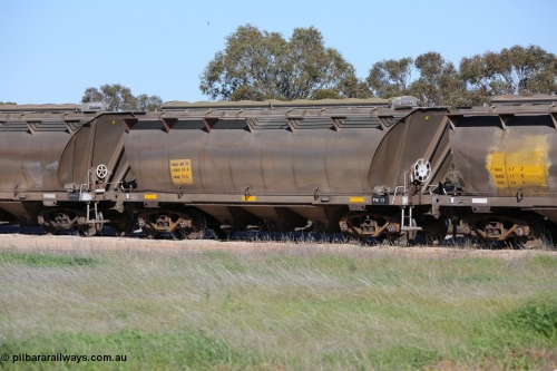 130703 0139
Murdinga, bogie grain hopper waggon HAN 50, one of sixty eight units built by South Australian Railways Islington Workshops between 1969 and 1973 as the HAN type for the Eyre Peninsula system.
Keywords: HAN-type;HAN50;1969-73/68-50;SAR-Islington-WS;