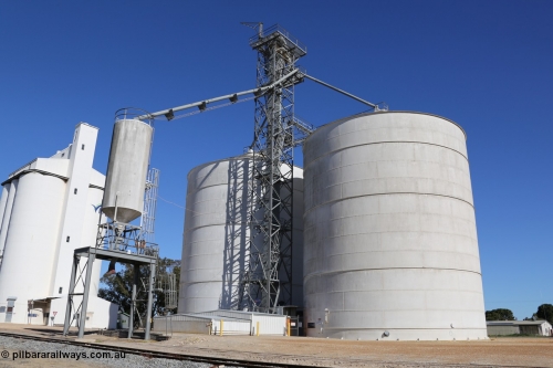 130703 0190
Tooligie, view of Ascom Jumbo silo complex with over rail loading bin with covers over the dual truck unloading grates. 3rd July 2013.
