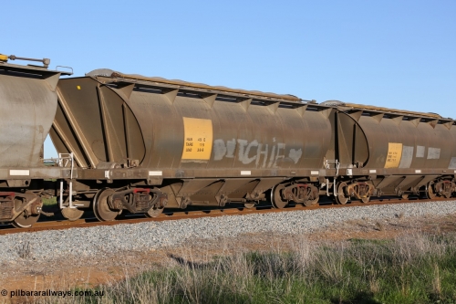 130703 0303
Kaldow, HAN type bogie grain hopper waggon HAN 49, one of sixty eight units built by South Australian Railways Islington Workshops between 1969 and 1973 as the HAN type for the Eyre Peninsula system.
Keywords: HAN-type;HAN49;1969-73/68-49;SAR-Islington-WS;