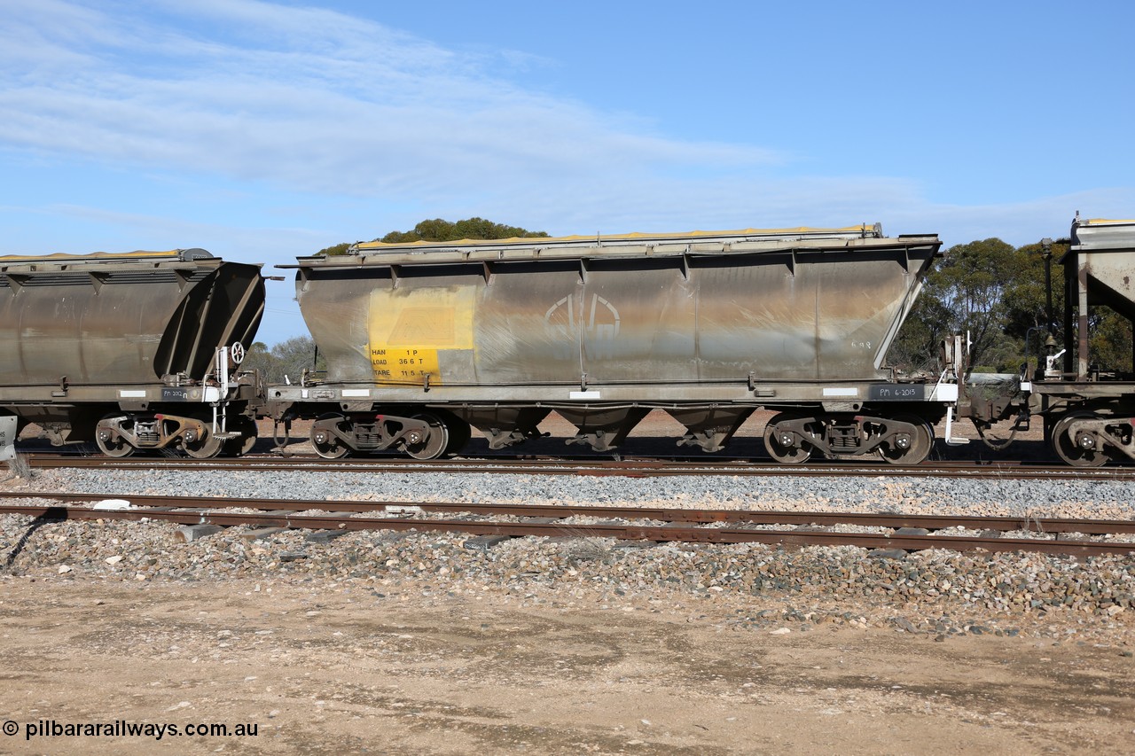 130704 0397
Kyancutta, HAN type bogie grain hopper waggon class leader HAN 1, one of sixty eight units built by South Australian Railways Islington Workshops between 1969 and 1973 as the HAN type for the Eyre Peninsula system.
Keywords: HAN-type;HAN1;1969-73/68-1;SAR-Islington-WS;