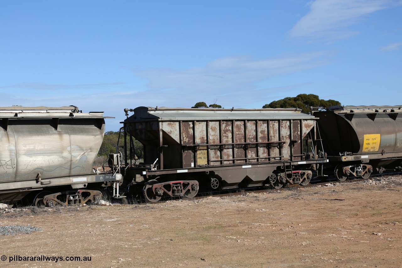 130704 0457
Kyancutta, HBN type dual use ballast / grain hopper waggons, HBN 9, still with the side walkway fitted is one of seventeen built by South Australian Railways Islington Workshops in 1968 with a 25 ton capacity, increased to 34 tons in 1974. HBN 1-11 fitted with removable tops and roll-top hatches in 1999-2000.
Keywords: HBN-type;HBN9;1968/17-9;SAR-Islington-WS;