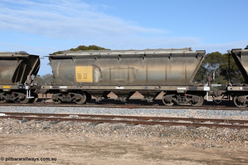 130704 0395
Kyancutta, HAN type bogie grain hopper waggon HAN 41, one of sixty eight units built by South Australian Railways Islington Workshops between 1969 and 1973 as the HAN type for the Eyre Peninsula system.
Keywords: HAN-type;HAN41;1969-73/68-41;SAR-Islington-WS;