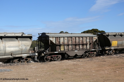 130704 0457
Kyancutta, HBN type dual use ballast / grain hopper waggons, HBN 9, still with the side walkway fitted is one of seventeen built by South Australian Railways Islington Workshops in 1968 with a 25 ton capacity, increased to 34 tons in 1974. HBN 1-11 fitted with removable tops and roll-top hatches in 1999-2000.
Keywords: HBN-type;HBN9;1968/17-9;SAR-Islington-WS;