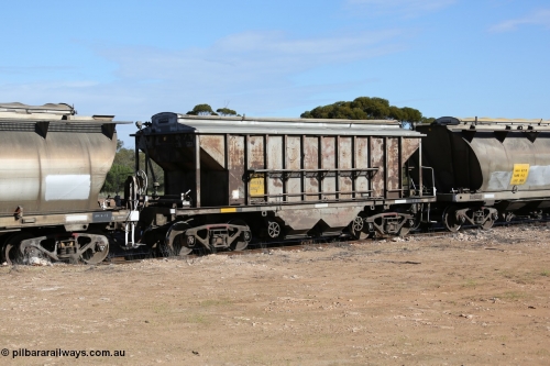 130704 0466
Kyancutta, HBN type dual use ballast / grain hopper waggons, HBN 2, still with the side walkway fitted is one of seventeen built by South Australian Railways Islington Workshops in 1968 with a 25 ton capacity, increased to 34 tons in 1974. HBN 1-11 fitted with removable tops and roll-top hatches in 1999-2000.
Keywords: HBN-type;HBN2;1968/17-2;SAR-Islington-WS;