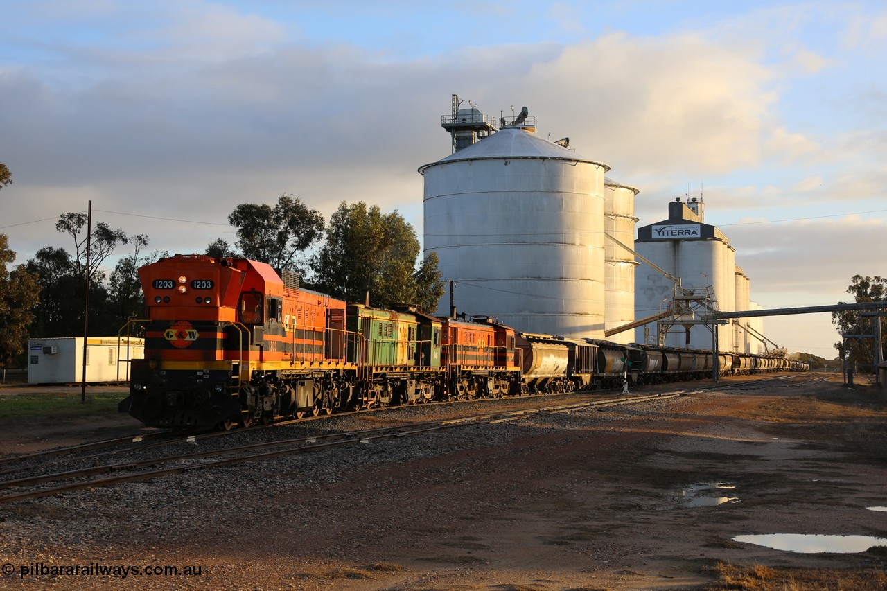 130705 0512
Lock, grain train loading in progress with the Viterra fast flow auger in the distance, the train with 1203, 846 and 859 is about to split and shunt half the consist onto the mainline. 5th of July 2013.
Keywords: 1200-class;1203;Clyde-Engineering-Granville-NSW;EMD;G12C;65-427;A-class;A1513;