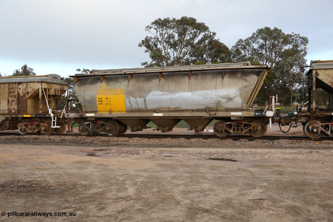 130705 0554
Lock, HAN type bogie grain hopper waggon HAN 60, one of sixty eight units built by South Australian Railways Islington Workshops between 1969 and 1973 as the HAN type for the Eyre Peninsula system. 5th July 2013.
Keywords: HAN-type;HAN60;1969-73/68-60;SAR-Islington-WS;