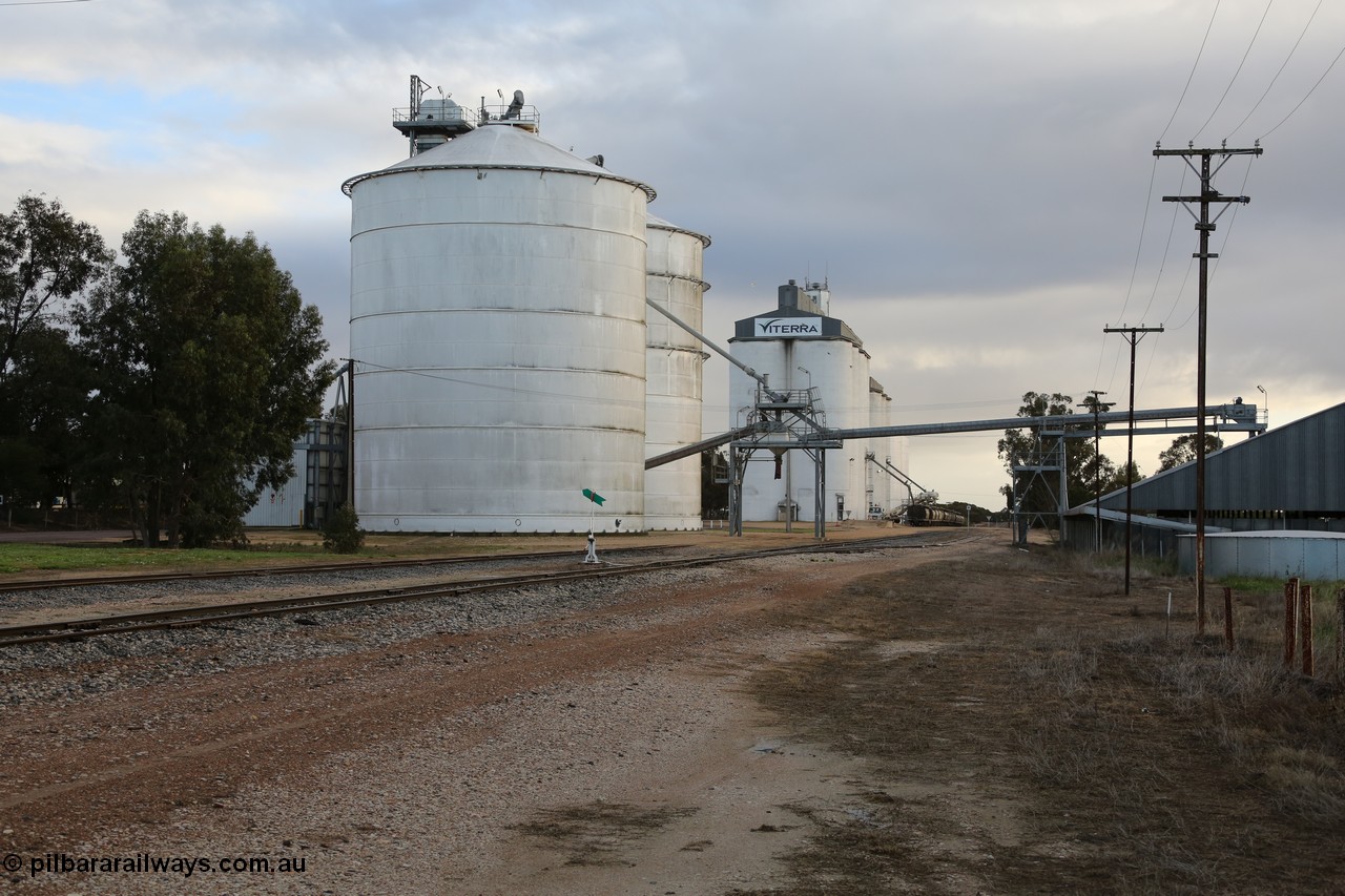130705 0576
Lock, located at the 148.5 km and originally named Terre when opened in May 1913, later renamed to Lock in December 1921. From the left is the Ascom silo complex (Block 5), the train is loading on the grain loop, horizontal bunker (Block 4) on the right. 5th of July 2013.
