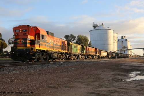 130705 0515
Lock, grain train loading in progress with the Viterra fast flow auger in the distance, the train with 1203, 846 and 859 is about to split and shunt half the consist onto the mainline. 5th of July 2013.
Keywords: 1200-class;1203;Clyde-Engineering-Granville-NSW;EMD;G12C;65-427;A-class;A1513;