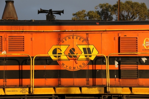 130705 0532
Lock, hood view of the Genesee & Wyoming decal on locomotive AE Goodwin ALCo model DL531 unit 859 'City of Port Lincoln' serial 84705, built in 1963, 859 started life at Peterborough, spent some years in Tasmania and even spent time in Perth on standard gauge in 2002 before being repainted and transferred to the Eyre Peninsula system in 2003. 5th of July 2013.
Keywords: 830-class;859;AE-Goodwin;ALCo;DL531;84705;