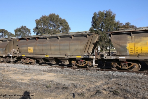 130705 0634
Lock, HAN type bogie grain hopper waggon HAN 50, one of sixty eight units built by South Australian Railways Islington Workshops between 1969 and 1973 as the HAN type for the Eyre Peninsula system.
Keywords: HAN-type;HAN50;1969-73/68-50;SAR-Islington-WS;