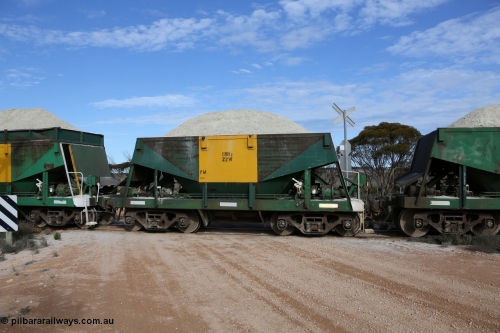 130708 0764
Charra, originally an Kinki Sharyo built NH type for the NAR now coded ENH type ENH 22 W, without hungry boards loaded with gypsum, [url=https://goo.gl/maps/fnkK0]Charoban Rd grade crossing, 477.8 km[/url].
Keywords: ENH-type;ENH22;Kinki-Sharyo-Japan;NH-type;NH922;