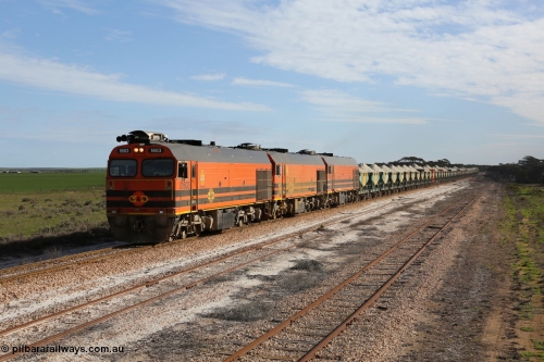 130708 0793
Charra, [url=https://goo.gl/maps/GuXC0]crossing loop, 466.2 km[/url].
