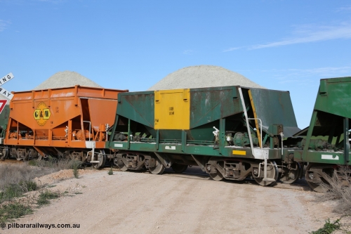 130708 0825
Moule, originally an Kinki Sharyo built NH type for the NAR now coded ENH type ENH 18, without hungry boards loaded with gypsum, [url=https://goo.gl/maps/SWBMW]Mewett Rd grade crossing, 470.1 km[/url].
Keywords: ENH-type;ENH18;Kinki-Sharyo-Japan;NH-type;NH918;