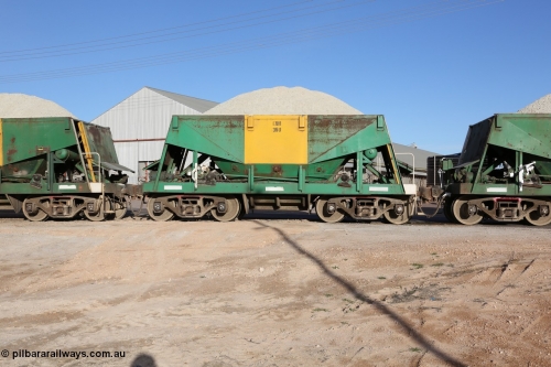 130708 0888
Thevenard originally an Kinki Sharyo built NH type for the NAR now coded ENH type ENH 36 U, without hungry boards loaded with gypsum crossing [url=https://goo.gl/maps/dgQdX]Bergmann Drive grade crossing, 434.2 km[/url].
Keywords: ENH-type;ENH36;Kinki-Sharyo-Japan;NH-type;NH936;