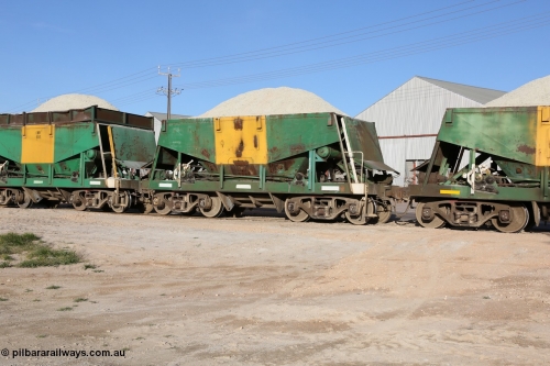 130708 0905
Thevenard originally an Kinki Sharyo built NH type for the NAR now coded ENH type ENH 61, without hungry boards loaded with gypsum crossing [url=https://goo.gl/maps/dgQdX]Bergmann Drive grade crossing, 434.2 km[/url].
Keywords: ENH-type;ENH61;Kinki-Sharyo-Japan;NH-type;NH961;