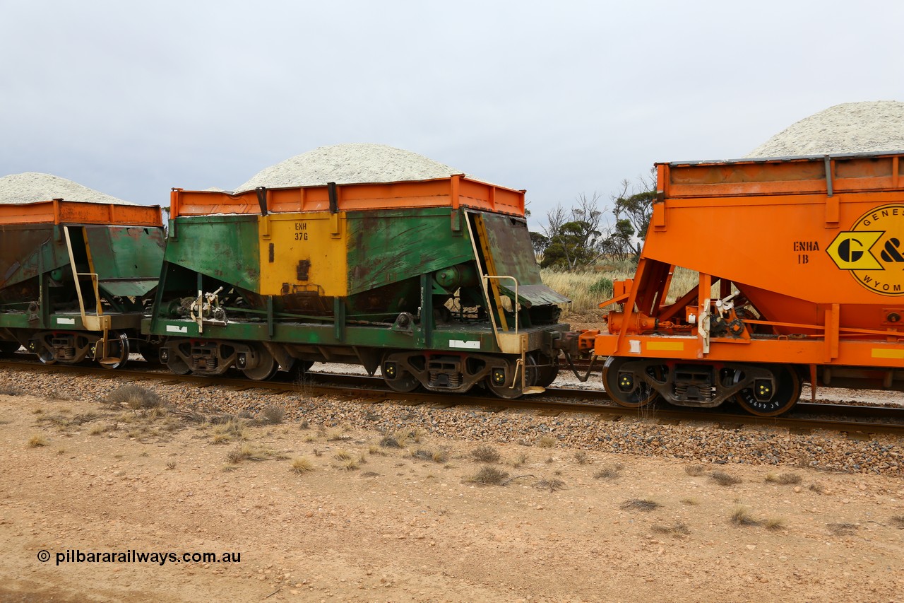 161109 1907
Moule, originally built by Kinki Sharyo as the NH type for the NAR in 1968, sent to Port Lincoln in 1978, then rebuilt and recoded ENH type in 1984, ENH 37 with hungry boards loaded with gypsum.
Keywords: ENH-type;ENH37;Kinki-Sharyo-Japan;NH-type;