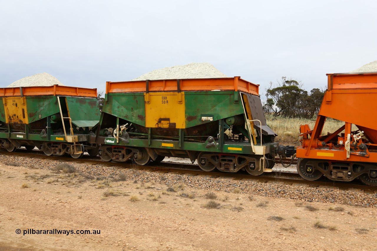 161109 1936
Moule, originally built by Kinki Sharyo as the NH type for the NAR in 1968, sent to Port Lincoln in 1978, then rebuilt and recoded ENH type in 1984, ENH 59 with hungry boards loaded with gypsum.
Keywords: ENH-type;ENH59;Kinki-Sharyo-Japan;NH-type;