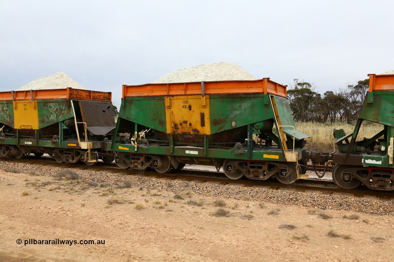 161109 1937
Moule, originally built by Kinki Sharyo as the NH type for the NAR in 1968, sent to Port Lincoln in 1978, then rebuilt and recoded ENH type in 1984, ENH 49 with hungry boards loaded with gypsum.
Keywords: ENH-type;ENH49;Kinki-Sharyo-Japan;NH-type;