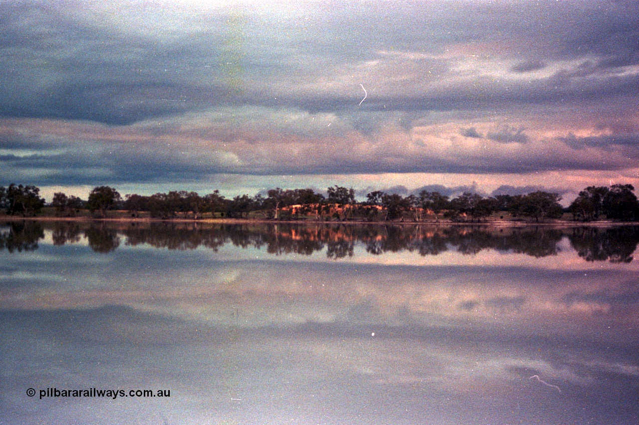 102-18
Hattah Lakes view of lake.
