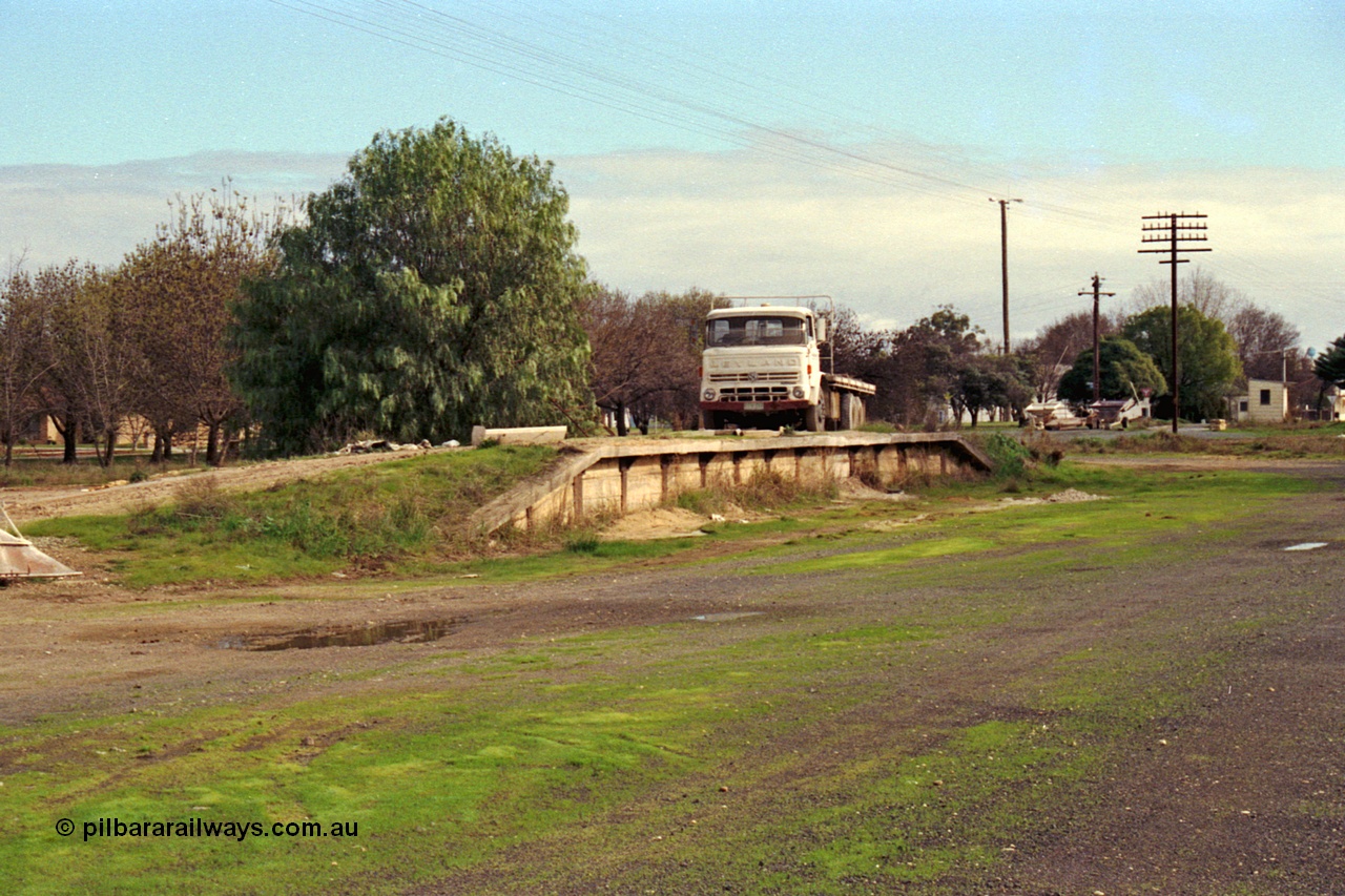 108-28
Tatura, yard view, loading platform, Leyland truck.
