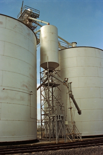 108-12
Murchison East silo complex, detail photos of early Ascom style silo, rail loading spout.
