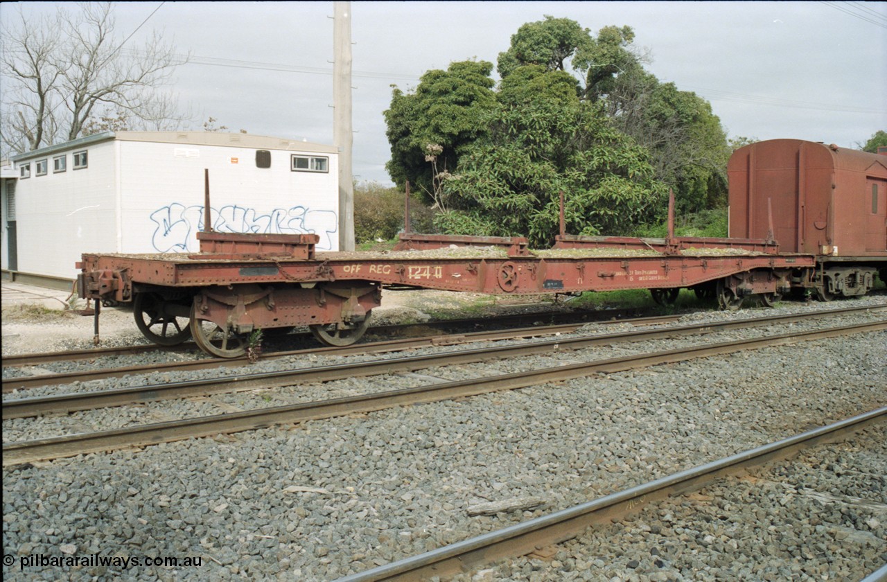 117-17
Benalla, stored broad gauge Q type bogie flat waggon 124 Q with plate frame bogies. Built at Newport Workshops January 1926, moved off register February 1979.
Keywords: Q-type;124Q;Victorian-Railways-Newport-WS;