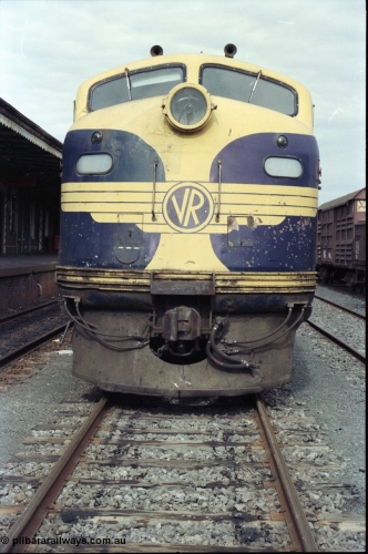 120-04
Seymour station, V/Line broad gauge Bulldog B class B 75 Clyde Engineering EMD model ML2 serial ML2-16 still in original Victorian Railways VR livery, front end shot, No.2 end.
Keywords: B-class;B75;Clyde-Engineering-Granville-NSW;EMD;ML2;ML2-16;bulldog;