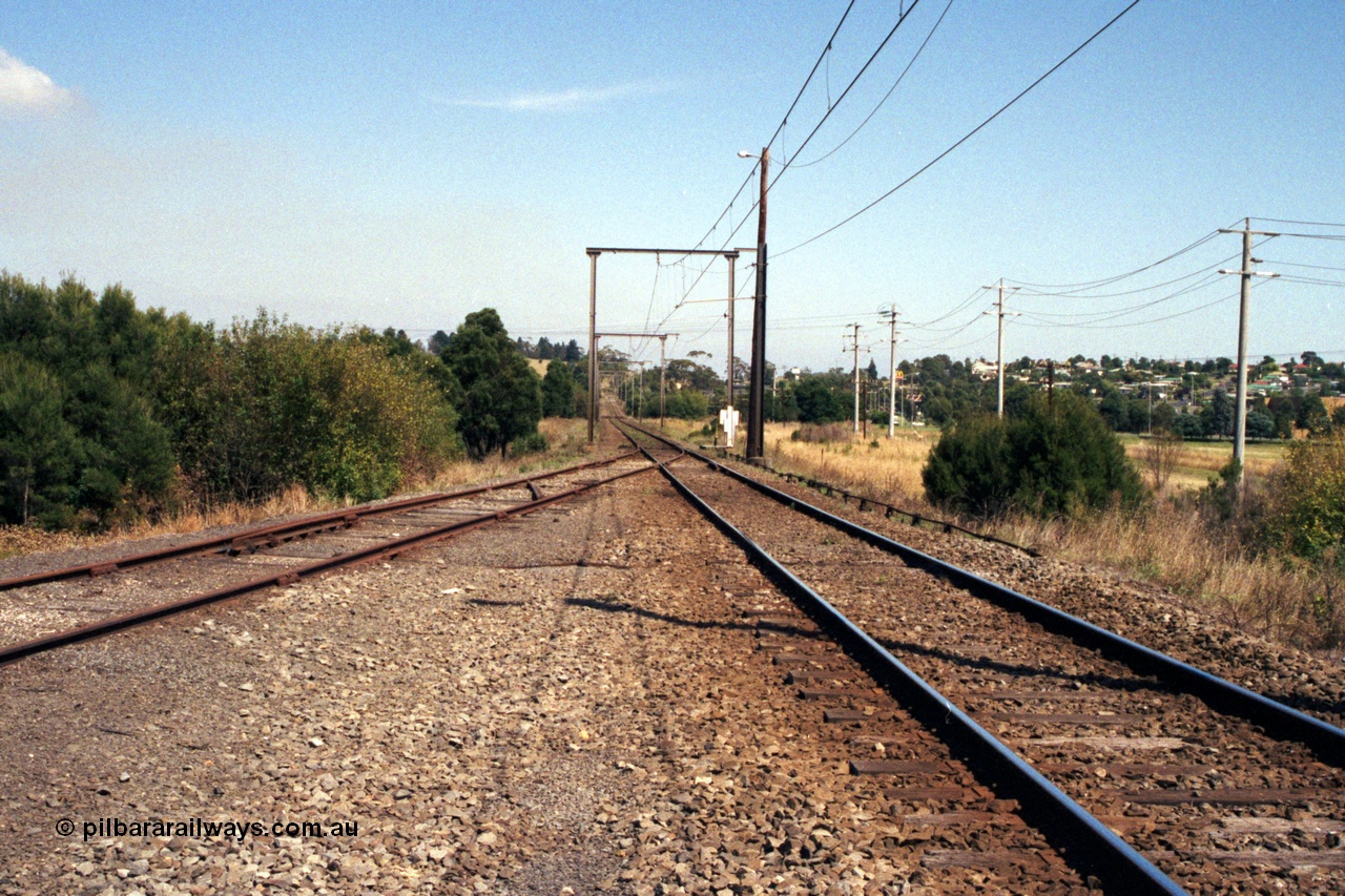 121-36
Maryvale, track view, looking towards Morwell, Hazelwood Siding on left.
